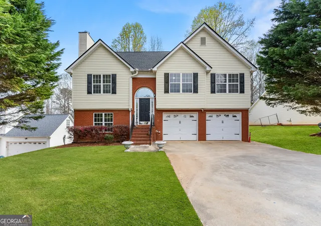Photo 1 of Single family home for sale at 7219 Plum Crk Dr, Gainesville, GA 30507 | MLS# 10706805 | Listing updated on 2026-09-24