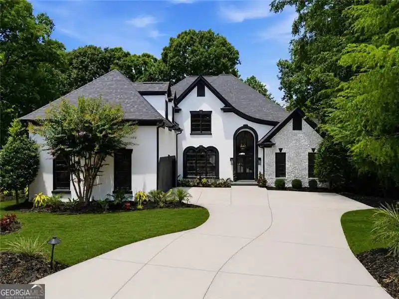 Photo 1 of Mansion for sale at 945 Waters Reach Ct, Alpharetta, GA 30022 | MLS# 10779916 | Listing updated on 2026-10-08