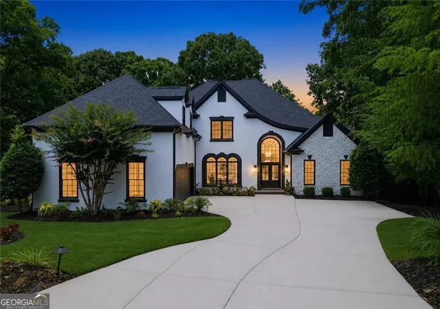 Photo 1 of Mansion for sale at 945 Waters Reach Ct, Alpharetta, GA 30022 | MLS# 10779916 | Listing updated on 2026-09-16