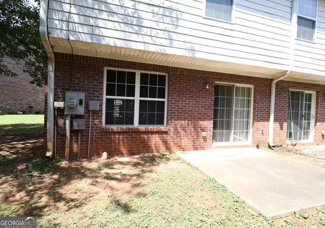 Photo 3 of Townhouse for sale at 755 Magnolia Gardens Walk, Mcdonough, GA 30253 | MLS# 10823079 | Listing updated on 2026-09-04