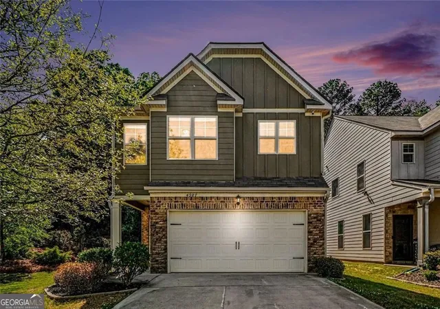 Photo 2 of Single family home for sale at 4987 Rapahoe Trl, Atlanta, GA 30349 | MLS# 10809805 | Listing updated on 2026-08-12