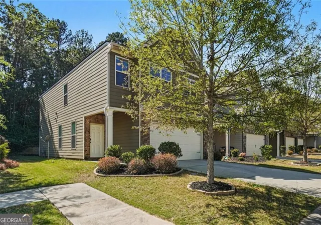 Photo 4 of Single family home for sale at 4987 Rapahoe Trl, Atlanta, GA 30349 | MLS# 10809805 | Listing updated on 2026-08-12
