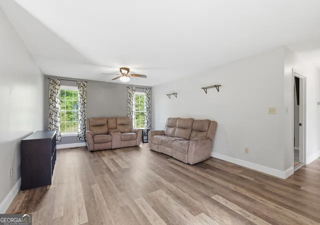 2nd image of 260 Brookhaven Cir, Toccoa, GA 30577 | MLS# 10733600