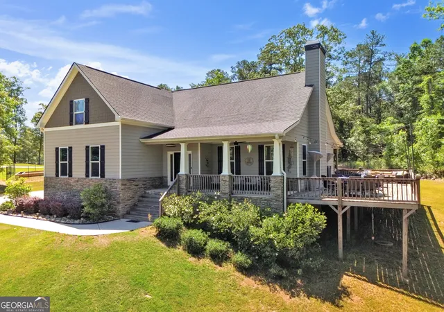 Photo 3 of Single family home for sale at 202 Riverpoint Way, Jackson, GA 30233 | MLS# 10763711 | Listing updated on 2026-09-18