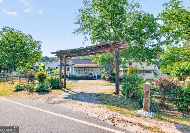 Photo 2 of Single family home for sale at 1380 Dunlap Rd, Winterville, GA 30683 | MLS# 10817347 | Listing updated on 2026-09-15