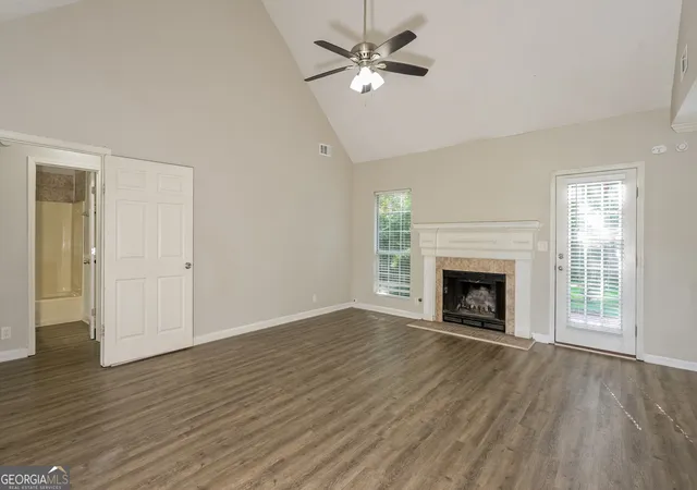 2nd image of 125 Whispering Pine Dr, Covington, GA 30016 | MLS# 10801511