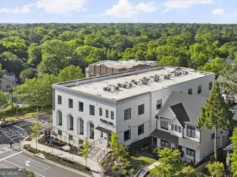 Listing Photo 2 - Condo for sale in 108 Park Pl Unit 107 located at 108 Park Pl Unit 107, Decatur, GA 30030 - Unit #UNIT 107
