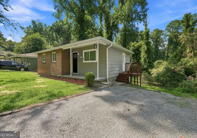 Photo 1 of Single family home for sale at 2889 Delray Dr Nw, Atlanta, GA 30318 | MLS# 10819796 | Listing updated on 2026-08-30