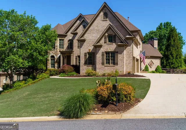 Photo 1 of Single family home for sale at 5940 Boulder Blf Dr, Cumming, GA 30040 | MLS# 10727716 | Listing updated on 2026-09-18