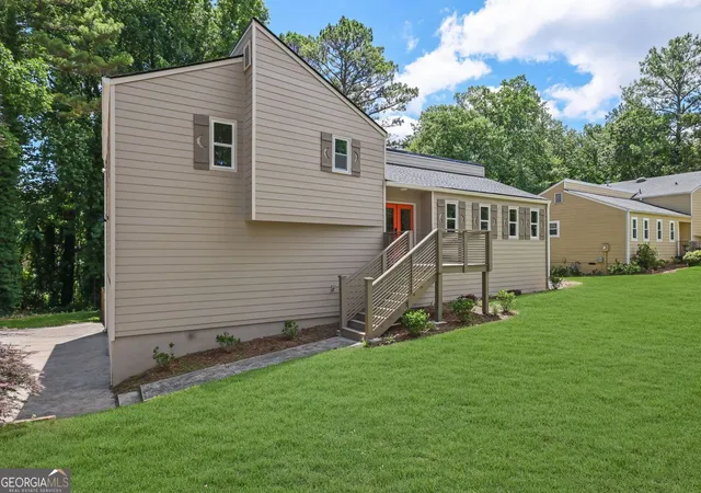 Photo 3 of Sale Pending at 3650 Autumn Leaves Ln, Marietta, GA 30066 | MLS# 10793188 | Listing updated on 2026-09-08