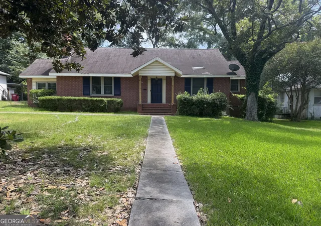 Photo 1 of Single family home for sale at 2680 Vineville Ave, Macon, GA 31204 | MLS# 10822992 | Listing updated on 2026-08-24
