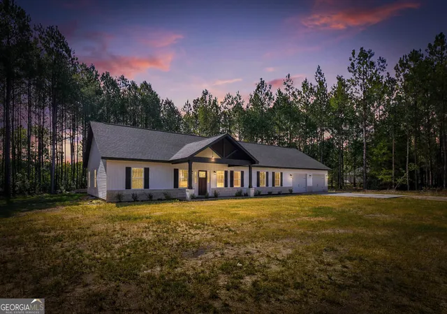 1st image of 7299 Manningtown Rd, Jesup, GA 31546 | MLS# 10805457