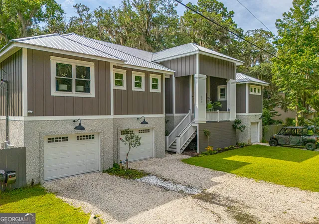 Photo 2 of Single family home for sale at 100 Virginia, St. Simons, GA 31522 | MLS# 10809212 | Listing updated on 2026-08-31