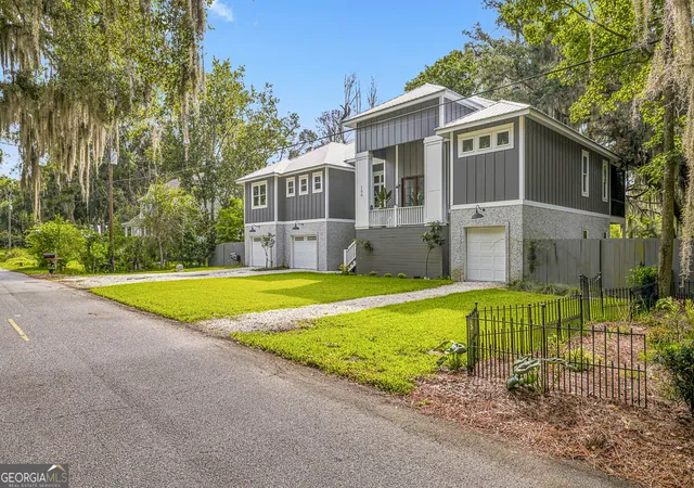 Photo 3 of Single family home for sale at 100 Virginia, St. Simons, GA 31522 | MLS# 10809212 | Listing updated on 2026-08-31
