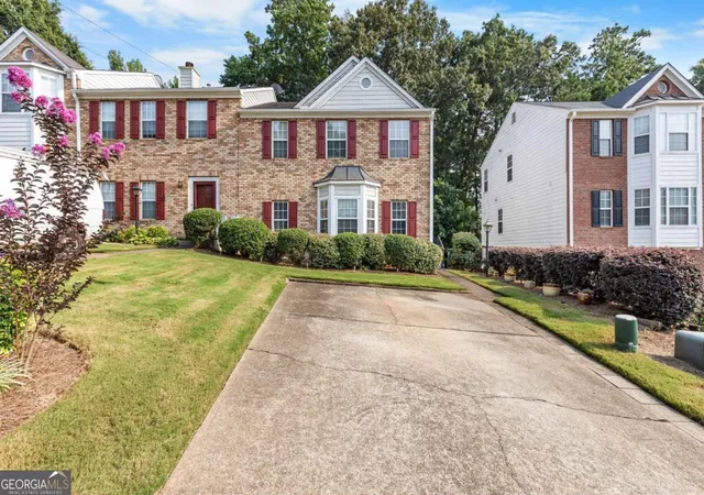 3rd image of 2505 Thorngate Dr, Acworth, GA 30101 | MLS# 10816049