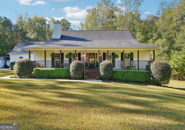 Photo 1 of Sale Pending at 3450 Tommy Lee Cook Rd, Newnan, GA 30263 | MLS# 10628961 | Listing updated on 2025-12-18