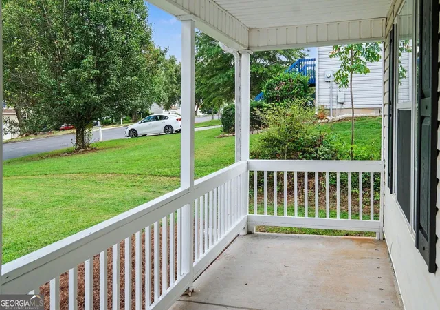 Photo 3 of Sale Pending at 7471 Chads Cir, Jonesboro, GA 30236 | MLS# 10835565 | Listing updated on 2026-09-09