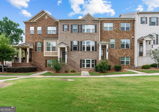 Photo 2 of Townhouse for sale at 2475 Georgetown Ave, Atlanta, GA 30345 | MLS# 10800275 | Listing updated on 2026-07-21