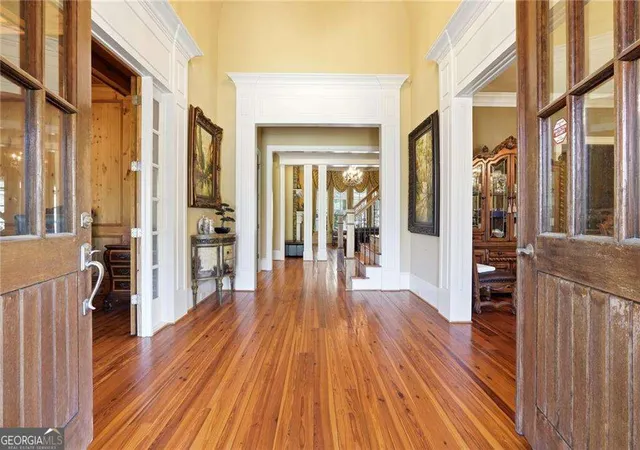 2nd image of 983 Little Darby Ln, Suwanee, GA 30024 | MLS# 10724850