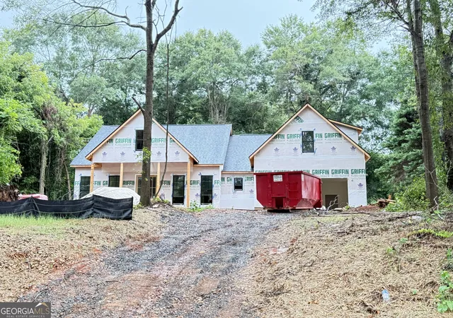 Photo 2 of Sale Pending at 1376 Cambridge Dr, Perry, GA 31069 | MLS# 10824296 | Listing updated on 2026-08-20