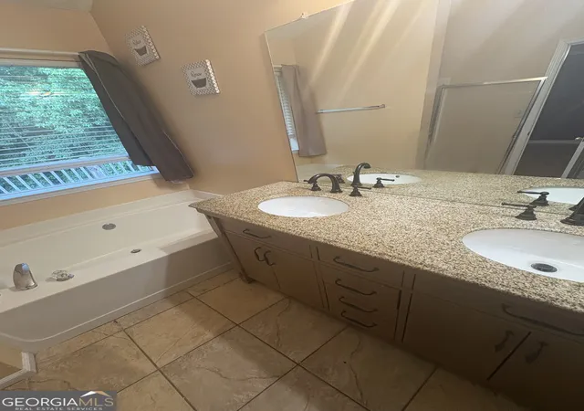 4th image of 7166 Thunder Rdg, Jonesboro, GA 30236 | MLS# 10771413