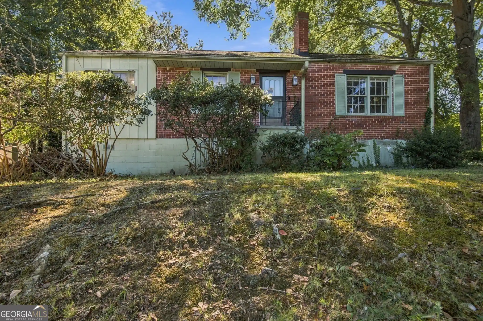 Photo 1 of Single family home for sale at 620 S Gordon Cir, Atlanta, GA 30354 | MLS# 10869891 | Listing updated on 2026-10-22