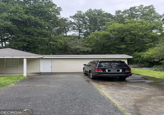 Photo 1 of Single family home for sale at 2580 Burnt Hickory Rd Nw, Marietta, GA 30064 | MLS# 10822211 | Listing updated on 2026-08-22