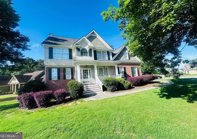 Photo 2 of Single family home for sale at 19 Baywood Ln, Villa Rica, GA 30180 | MLS# 10783121 | Listing updated on 2026-08-12