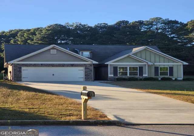Photo 1 of Single family home for sale at 30 Bridgemill Dr, Douglasville, GA 30134 | MLS# 10877332 | Listing updated on 2026-10-29