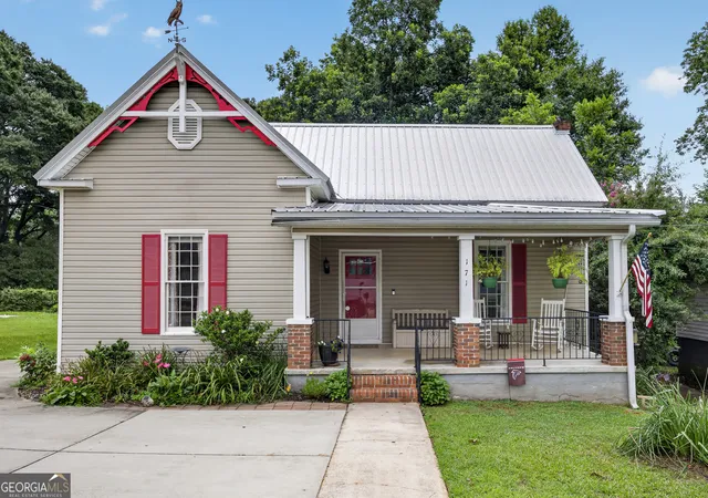 Photo 1 of Single family home for sale at 171 Ne Broad St, Fairburn, GA 30213 | MLS# 10806297 | Listing updated on 2026-08-20