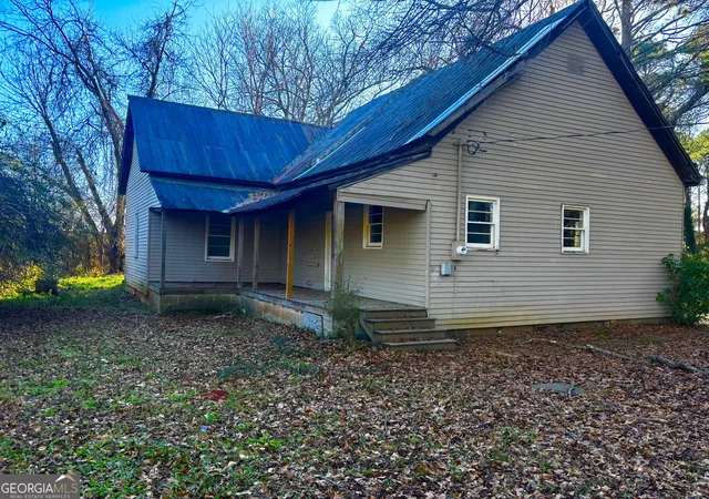 Photo 11 of Single family home for sale at 585 Huddleston Rd, Fayetteville, GA 30214 | MLS# 10519572 | Listing updated on 2026-07-29