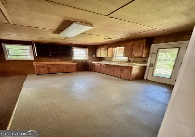 Photo 2 of Single family home for sale at 585 Huddleston Rd, Fayetteville, GA 30214 | MLS# 10519572 | Listing updated on 2026-07-29