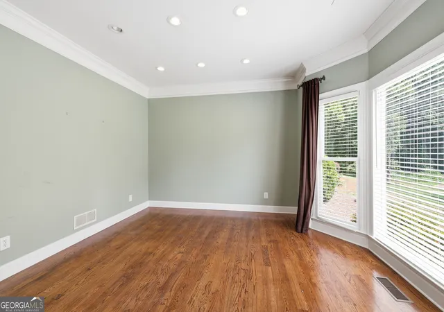 Photo 3 of Single family home for sale at 4713 Bedford Glenn, Flowery Branch, GA 30542 | MLS# 10795598 | Listing updated on 2026-07-13