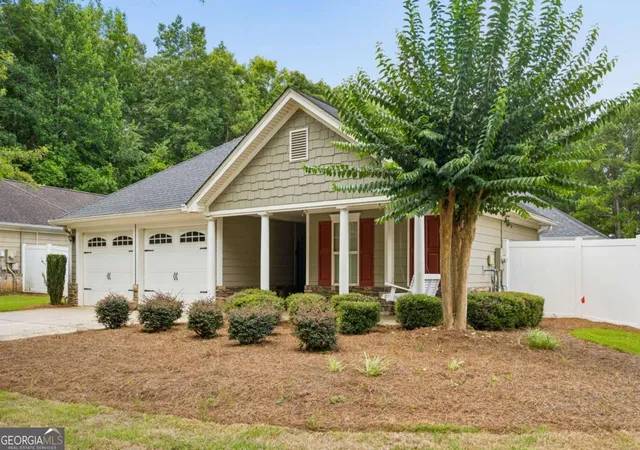 1st image of 162 Cottage Club Dr, Locust Grove, GA 30248 | MLS# 10805644