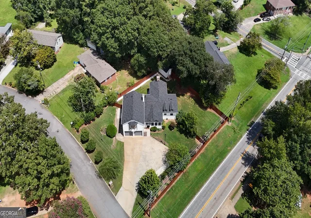 Photo 3 of Single family home for sale at 2090 Panstone Ct Sw, Marietta, GA 30060 | MLS# 10806311 | Listing updated on 2026-09-12