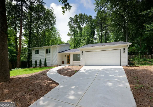 2nd image of 3469 Winter Hill Dr, Marietta, GA 30062 | MLS# 10806506