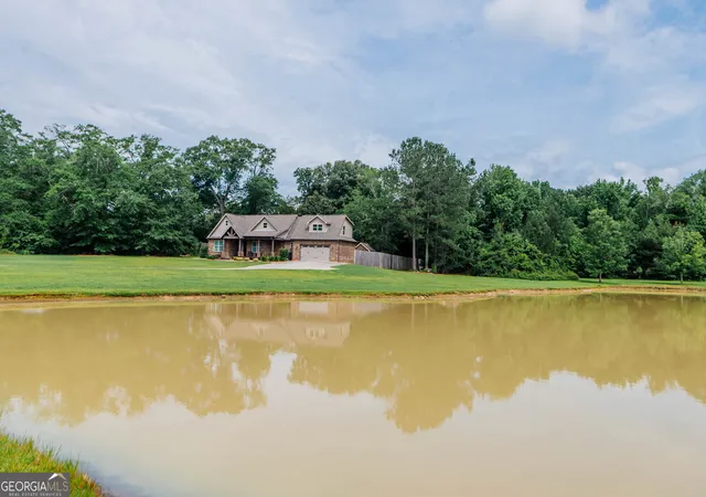Homes for sale in Hawkinsville, GA | 78 Lenora Dr, Hawkinsville, GA 31036 | MLS# 10776538