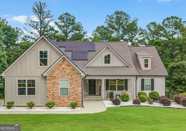 2nd image of 105 Pineland Dr #6, Newnan, GA 30263 | MLS# 10819636