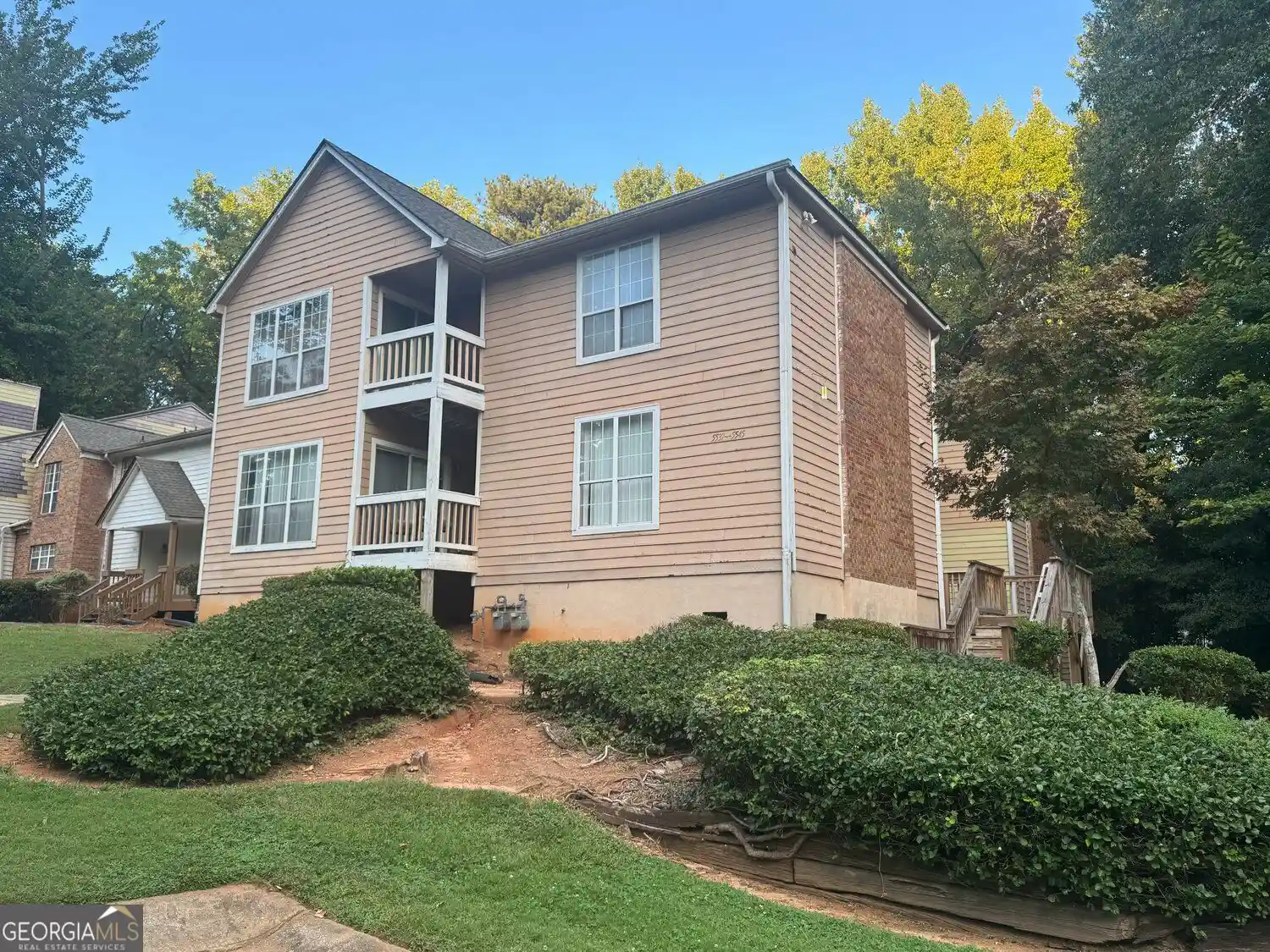 Listing Photo 1 - Condo for sale in 5539 Mountain Springs Cir located at 5539 Mountain Springs Cir, Stone Mountain, GA 30088 - Unit 5539 Mountain Springs Cir