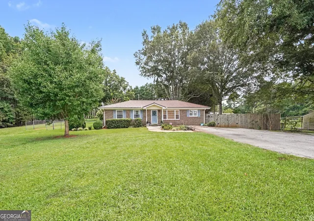4th image of 4074 Newnan Rd, Griffin, GA 30223 | MLS# 10818817