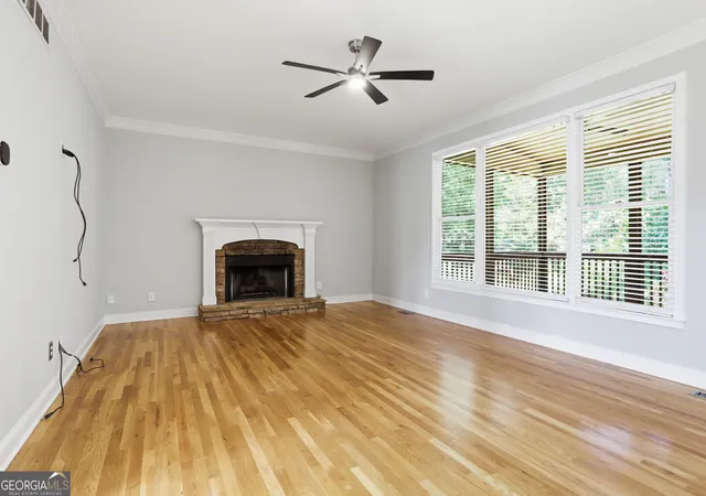Photo 4 of Single family home for sale at 355 Chelsey Ct, Alpharetta, GA 30004 | MLS# 10787211 | Listing updated on 2026-09-17