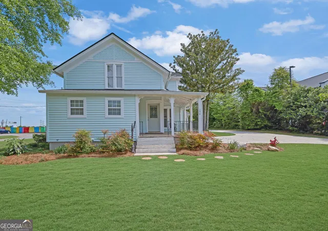Photo 2 of Single family home for sale at 134 Marble Ml Rd Nw, Marietta, GA 30060 | MLS# 10811142 | Listing updated on 2026-09-21