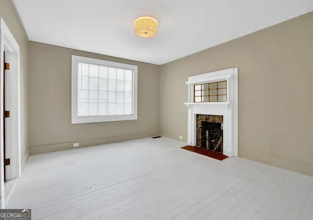 Photo 3 of Single family home for sale at 134 Marble Ml Rd Nw, Marietta, GA 30060 | MLS# 10811142 | Listing updated on 2026-09-21