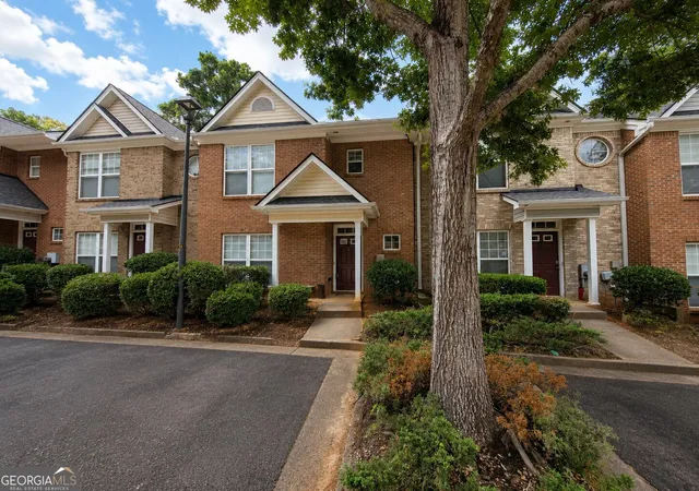 Photo 2 of Townhouse for sale at 3795 Austin Park Ln, Decatur, GA 30032 | MLS# 10807193 | Listing updated on 2026-09-29