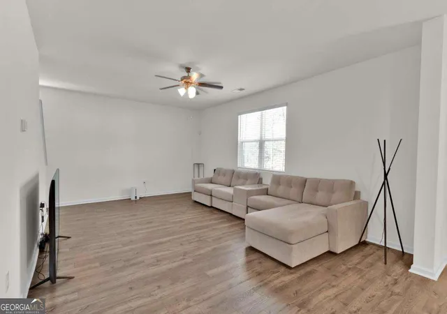 Photo 4 of Single family home for sale at 1054 Mackets Ct SE, Atlanta, GA 30354 | MLS# 10798705 | Listing updated on 2026-07-17