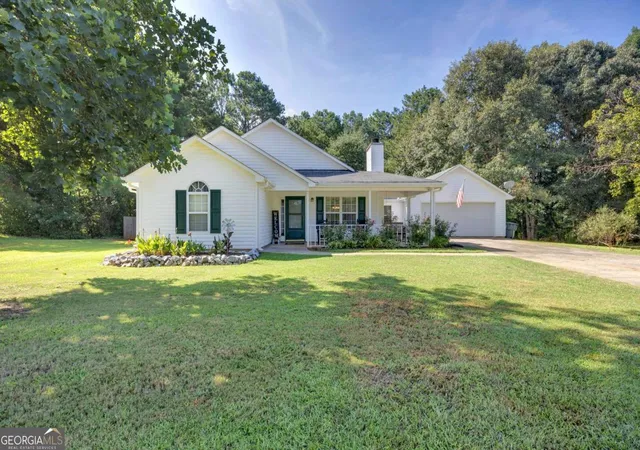Photo 1 of Single family home for sale at 35 Macadamia Ct, Covington, GA 30016 | MLS# 10823627 | Listing updated on 2026-10-28