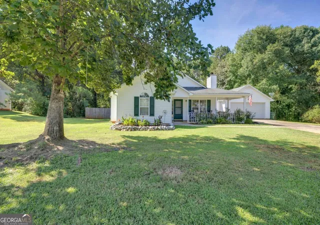 Photo 1 of Single family home for sale at 35 Macadamia Ct, Covington, GA 30016 | MLS# 10823627 | Listing updated on 2026-10-28