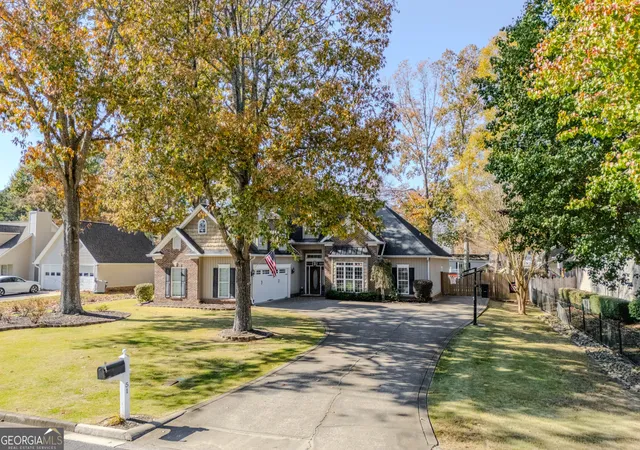 Photo 3 of Sale Pending at 51 Ashley Oaks Trl Nw, Rome, GA 30165 | MLS# 10643606 | Listing updated on 2026-04-20