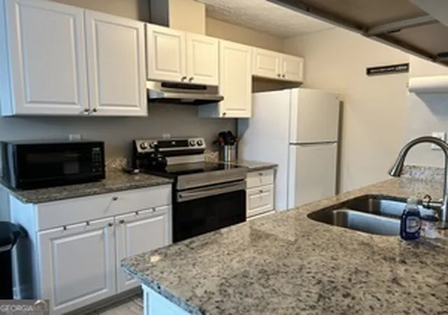 3rd image of 5734 Taffeta Ct, Lithonia, GA 30058 | MLS# 10666404