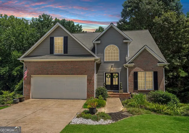 Photo 1 of Sale Pending at 7211 Meadow Gate Wy, Woodstock, GA 30189 | MLS# 10828061 | Listing updated on 2026-09-11